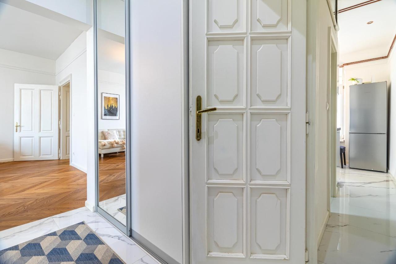 Trendy Apartment In Central Bratislava Exterior photo